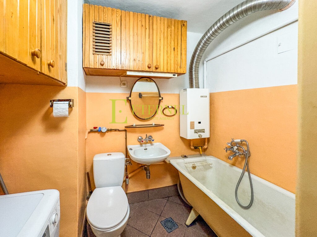 Kawalerka 28 m2 z balkonem w centrum do wynajęcia – ul. Cieplińskiego, Kraków, Grzegórzki